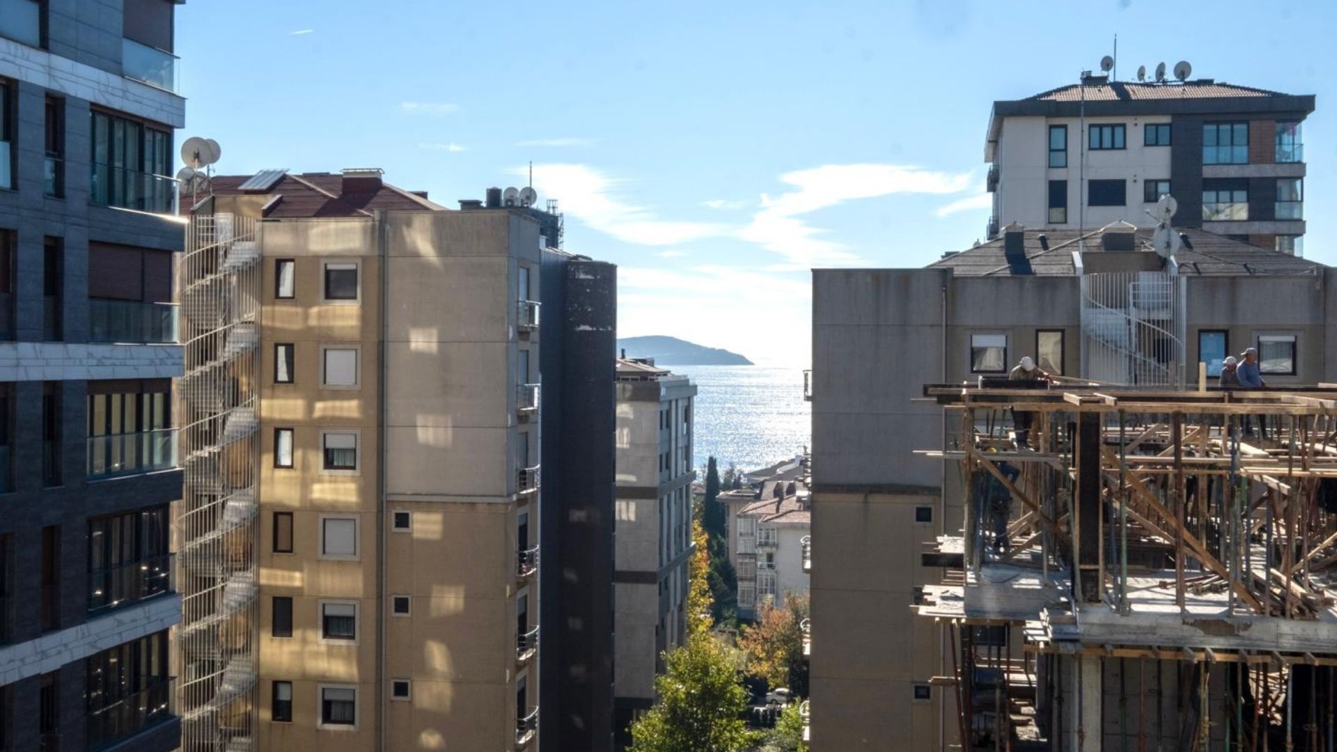 Caddenin_Kalbi_Saskinbakkal_Sahilde_Balkonlu_Ultra_Lux_Sifir_2+1 (18)