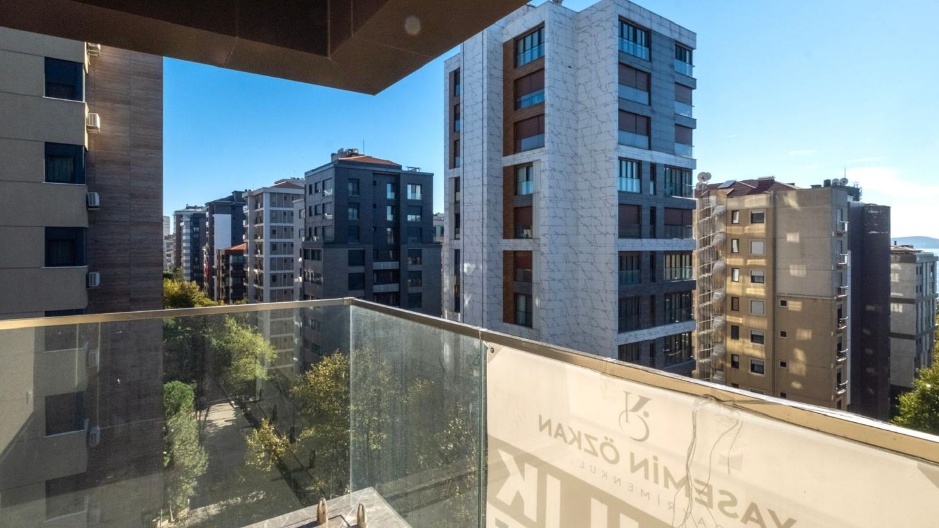 Caddenin_Kalbi_Saskinbakkal_Sahilde_Balkonlu_Ultra_Lux_Sifir_2+1 (19)