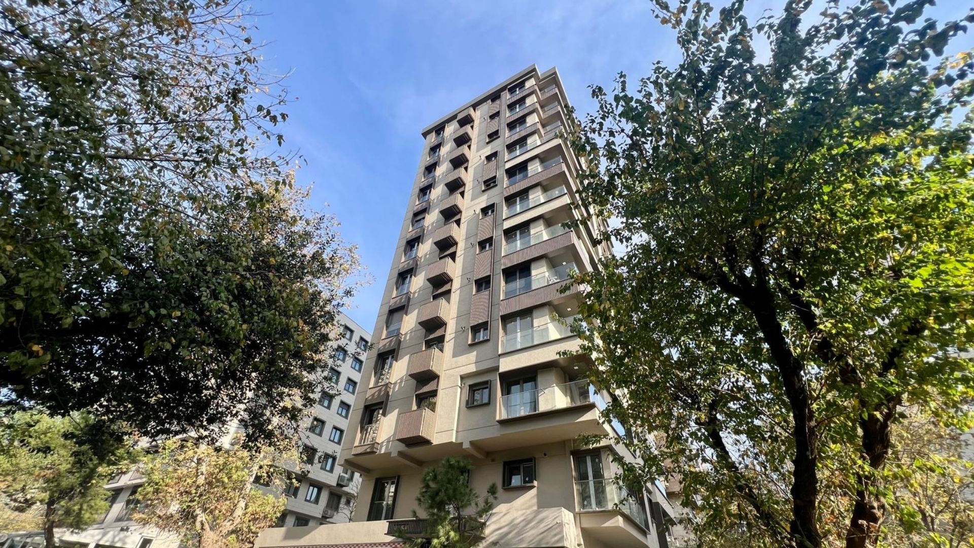 Caddenin_Kalbi_Saskinbakkal_Sahilde_Balkonlu_Ultra_Lux_Sifir_2+1 (2)