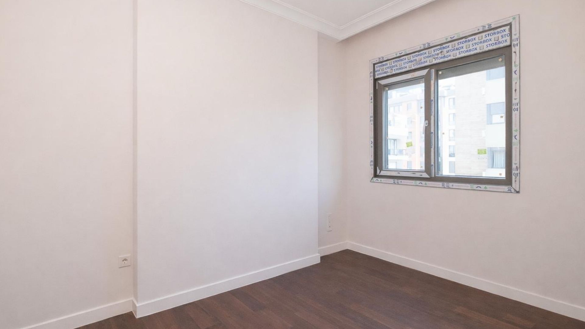 Caddenin_Kalbi_Saskinbakkal_Sahilde_Balkonlu_Ultra_Lux_Sifir_2+1 (24)