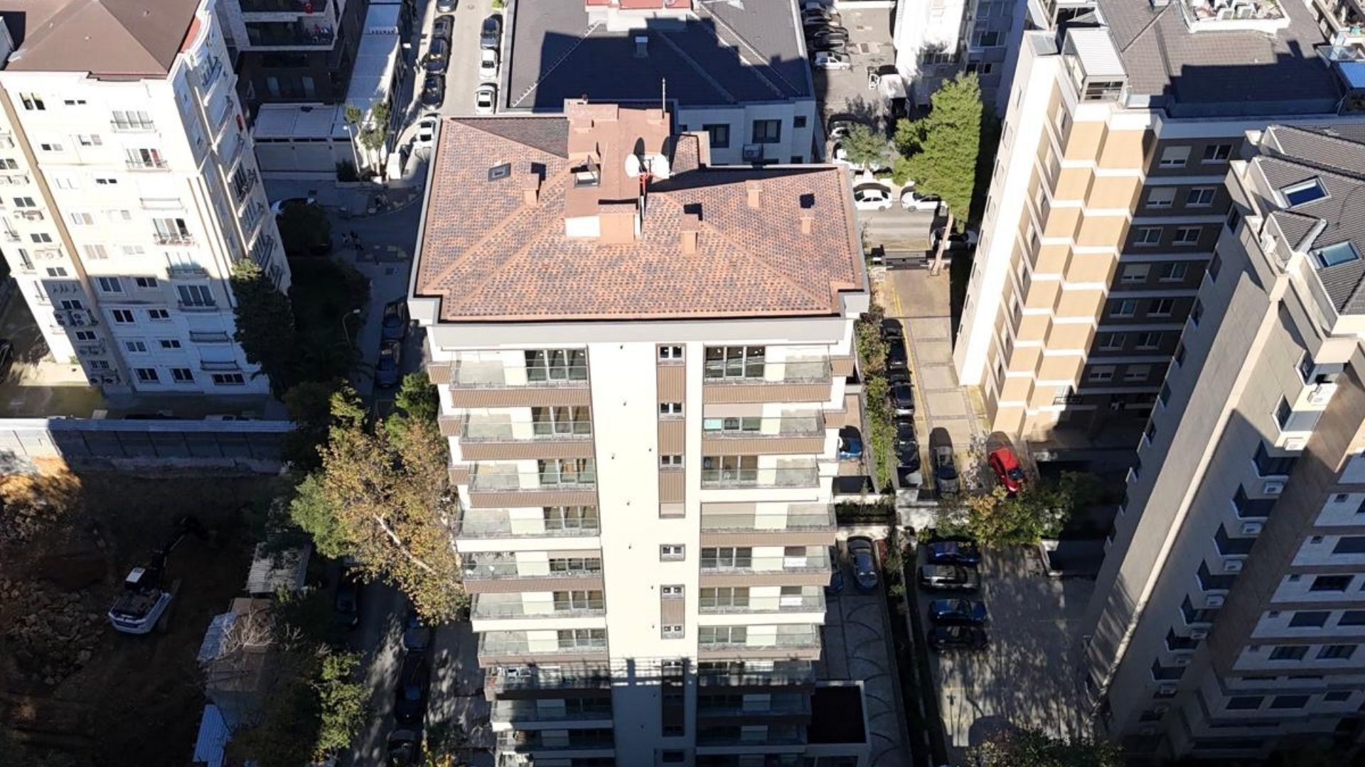 Caddenin_Kalbi_Saskinbakkal_Sahilde_Balkonlu_Ultra_Lux_Sifir_2+1 (6)