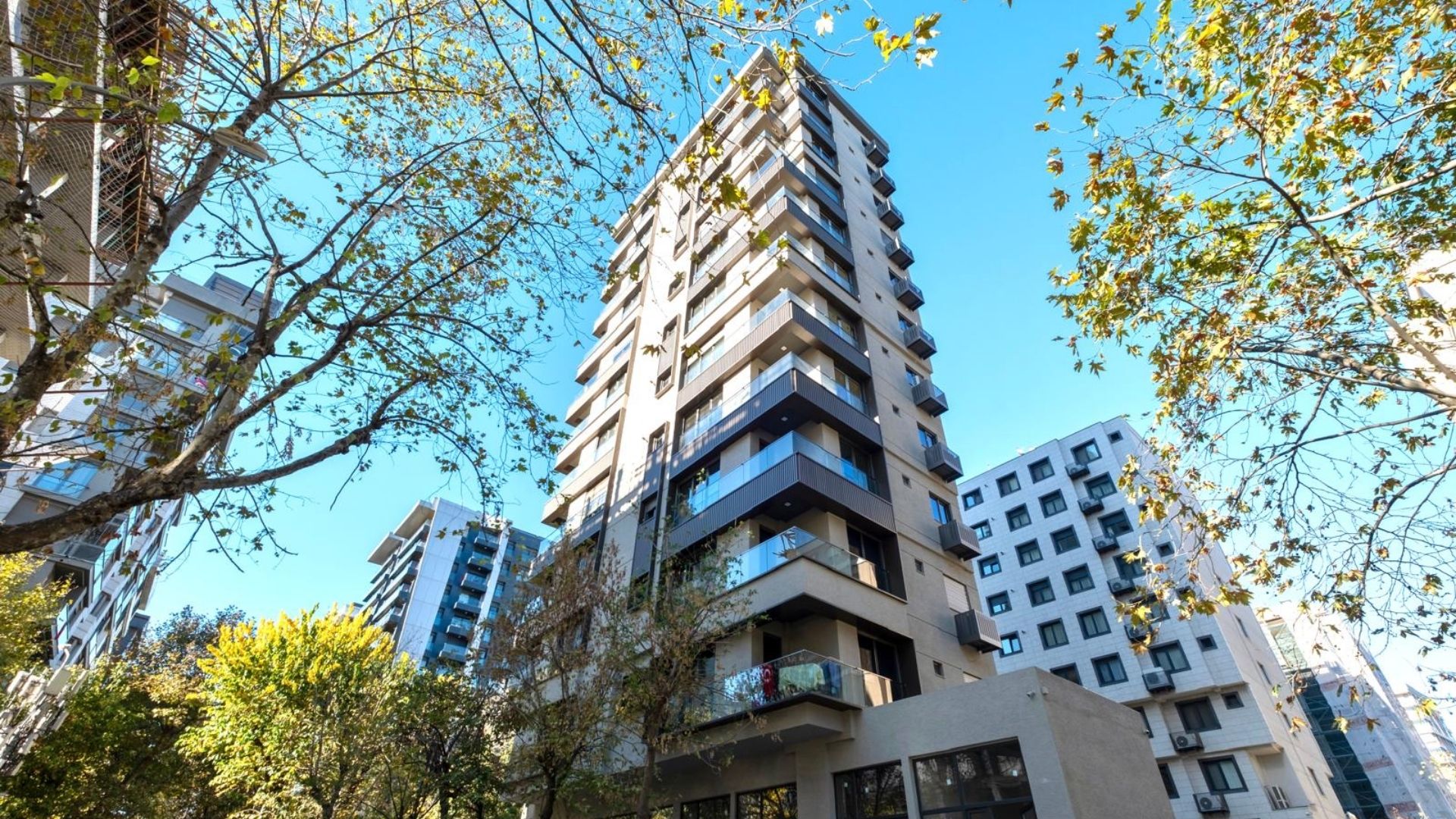 Saskinbakkal_Sahilde_77m2_Net_Balkonlu_Sifir_2+1_Kose_Daire (2)