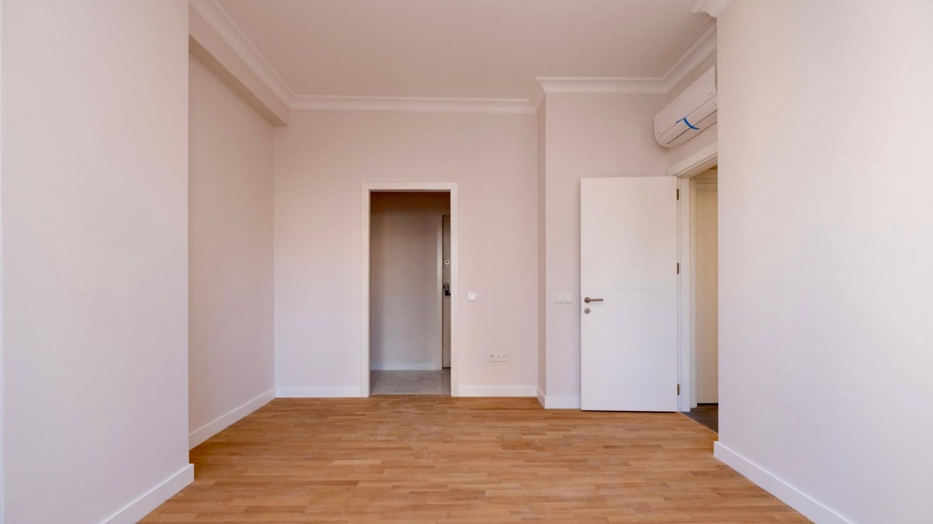 Saskinbakkal_Sahilde_77m2_Net_Balkonlu_Sifir_2+1_Kose_Daire (27)