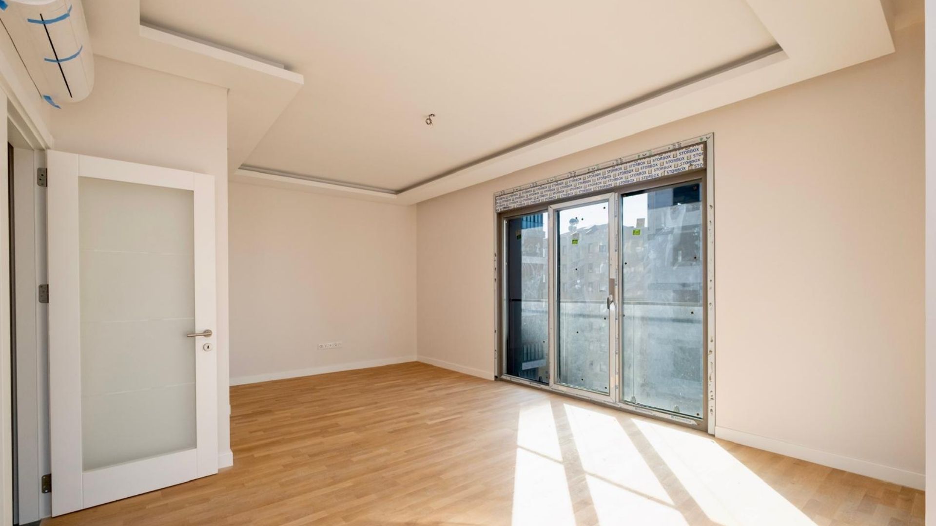 Saskinbakkal_Sahilde_77m2_Net_Balkonlu_Sifir_2+1_Kose_Daire (7)