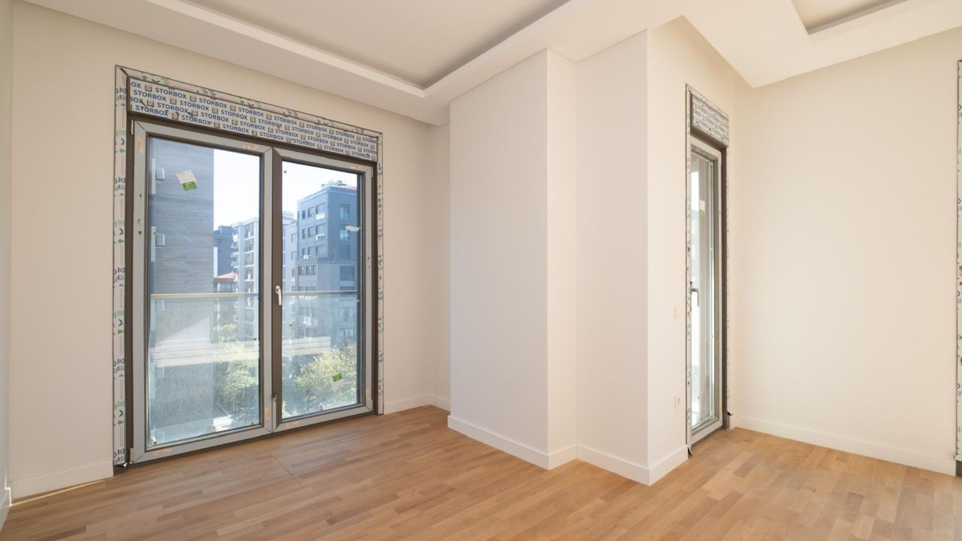 Saskinbakkal_Sahilde_Balkonlu_Ultra_Lux_Sifir_2+1 (13)