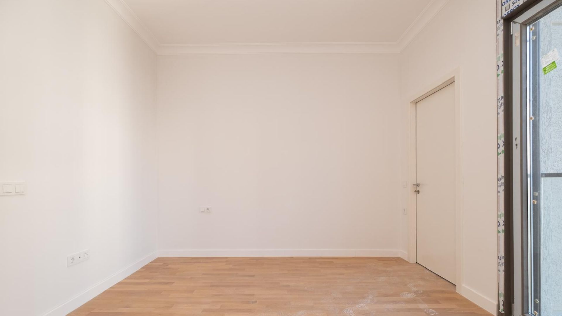 Saskinbakkal_Sahilde_Balkonlu_Ultra_Lux_Sifir_2+1 (26)