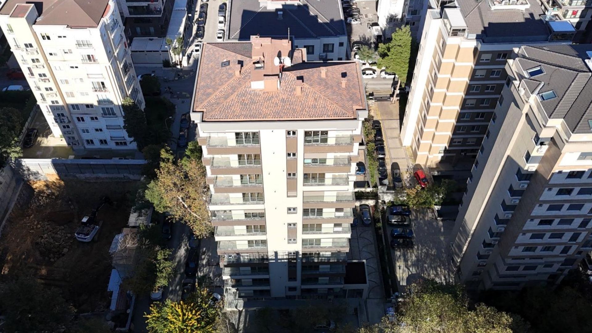 Saskinbakkal_Sahilde_Balkonlu_Ultra_Lux_Sifir_2+1 (7)